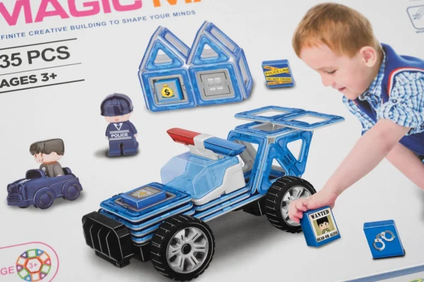 Magic magnetic infinite creative building to shape your minds 2_3 Magnetická stavebnica – Policajné auto 35ks